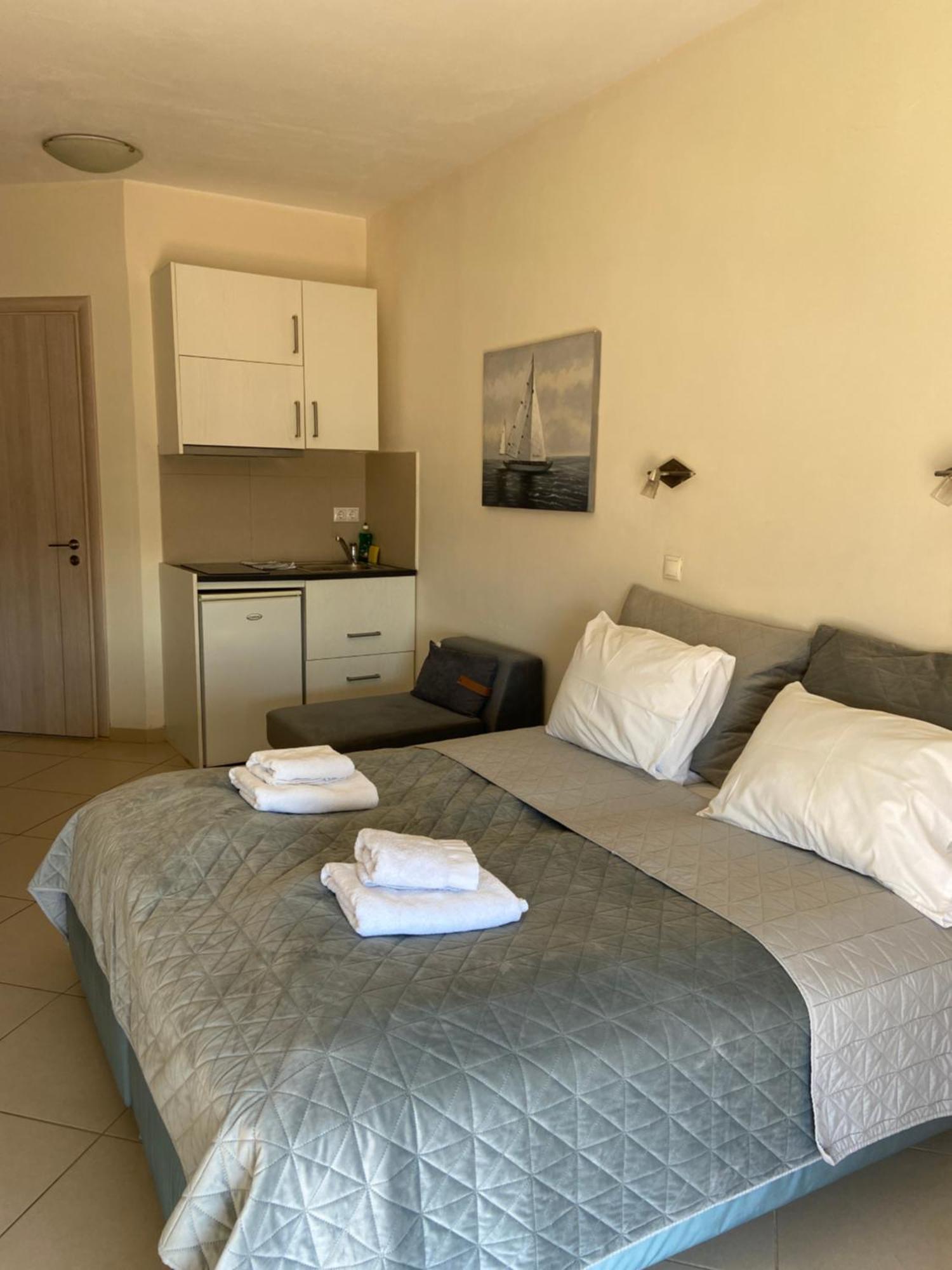 Candia Hotel